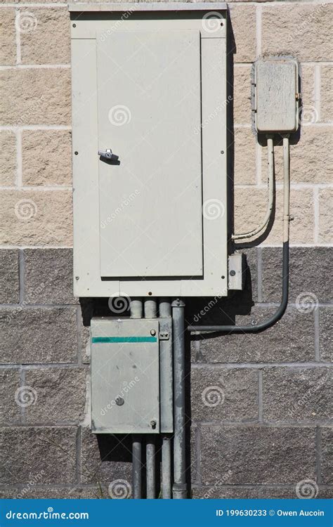 the box power distribution|outside electrical distribution box.